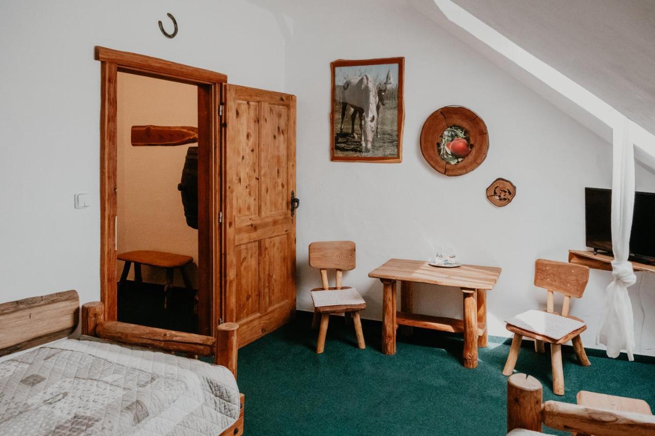 Osada Havranu * Hnanice (Znojmo)