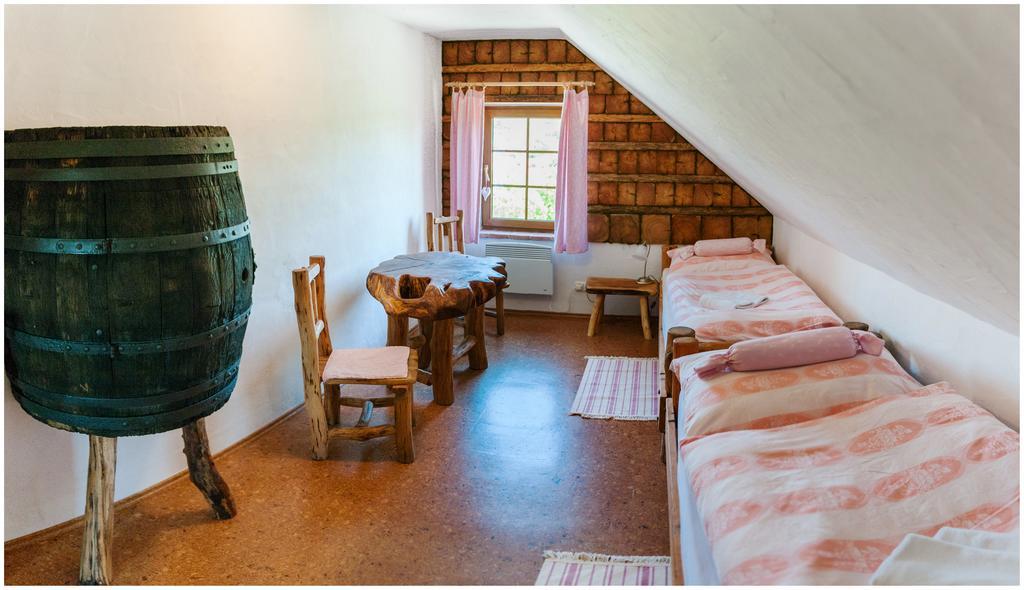Osada Havranu * Hnanice (Znojmo)